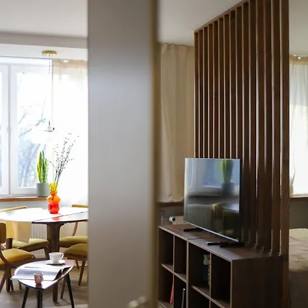 דירה Przytulne Mieszkanie Z Widokiem Na Park Praski *