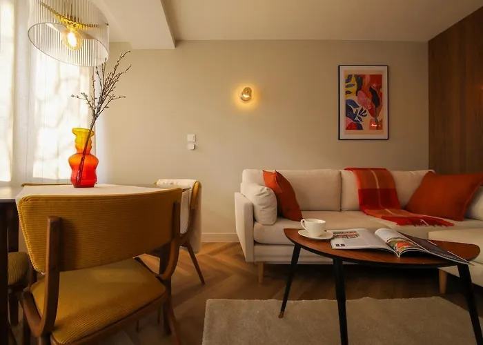 Przytulne Mieszkanie Z Widokiem Na Park Praski דירה