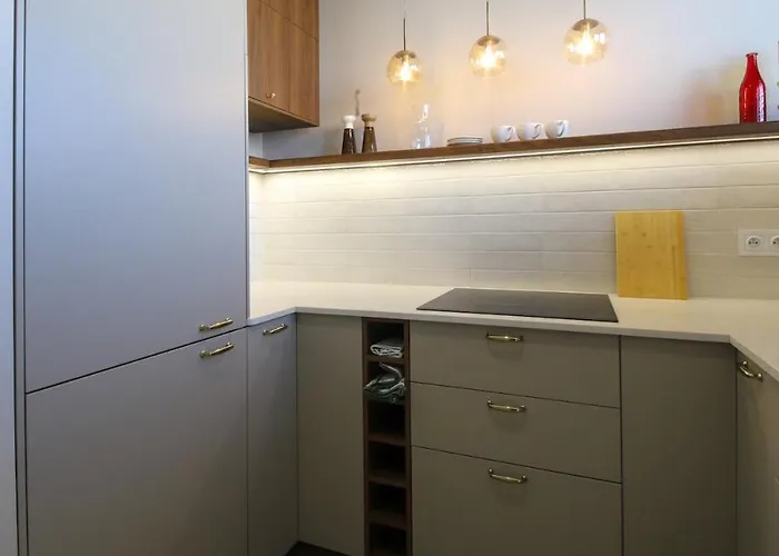 Przytulne Mieszkanie Z Widokiem Na Park Praski 바르샤바