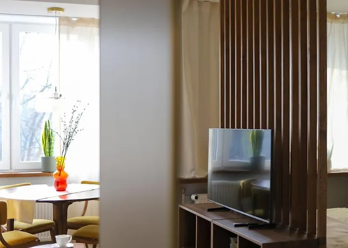 아파트 Przytulne Mieszkanie Z Widokiem Na Park Praski *